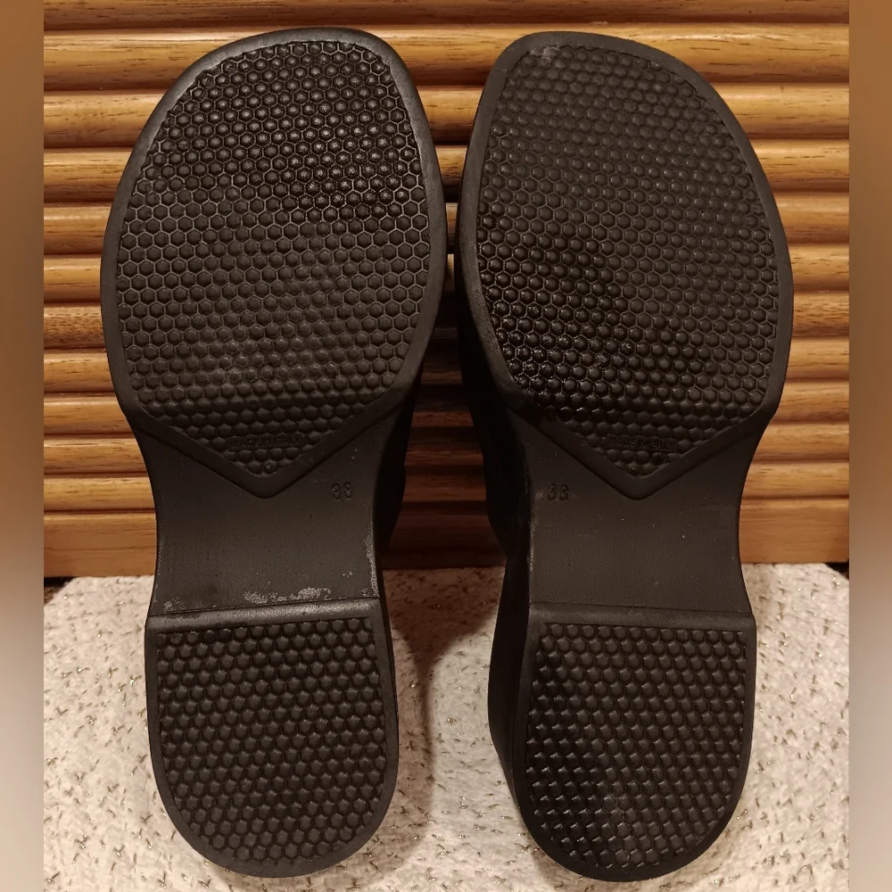 Y2K Steve Madden Black Platform 2